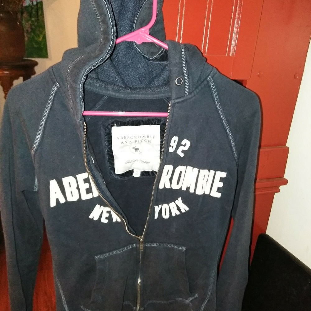 Sweatshirt - Picture 3 of 3